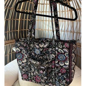 Vera Bradley tote! So functional and cute!